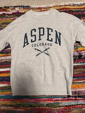 A&F Aspen Colorado Grey Graphic Crewneck Sweatshirt
